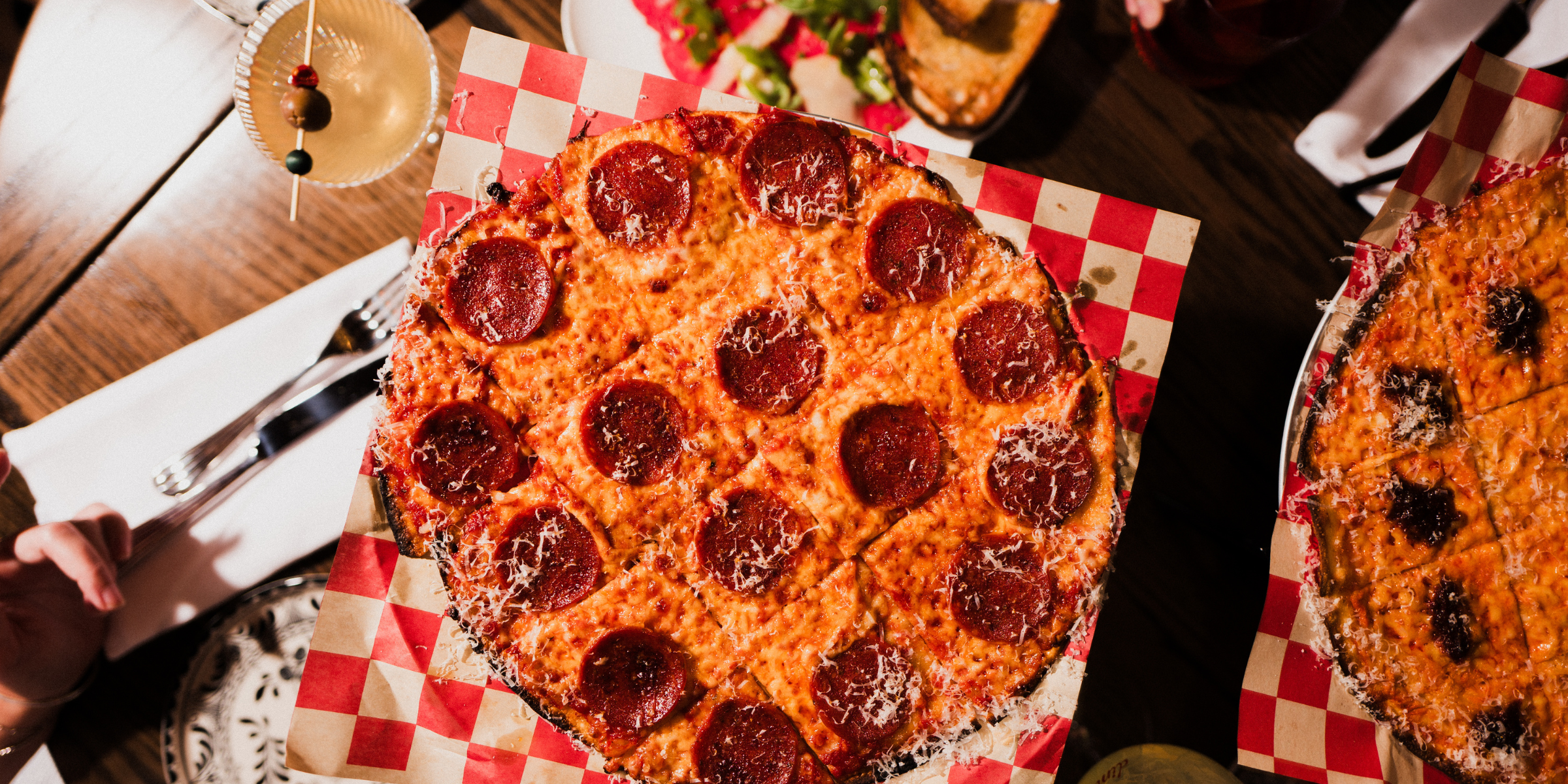 Pepperoni pizza - desktop version